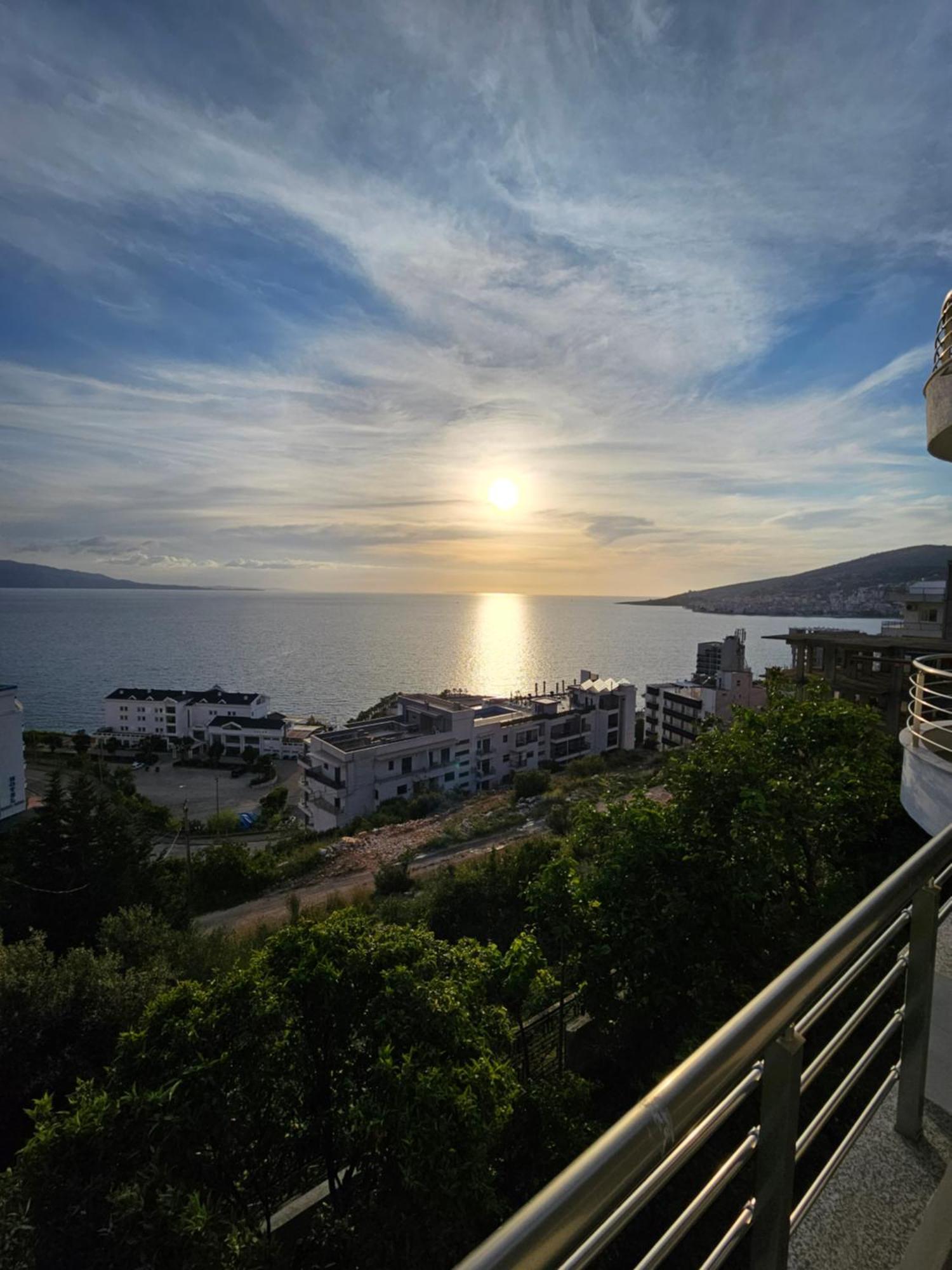Nora'S Guesthouse Sarandë Buitenkant foto