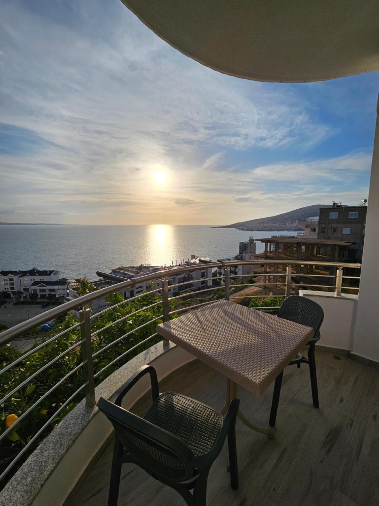 Nora'S Guesthouse Sarandë Buitenkant foto