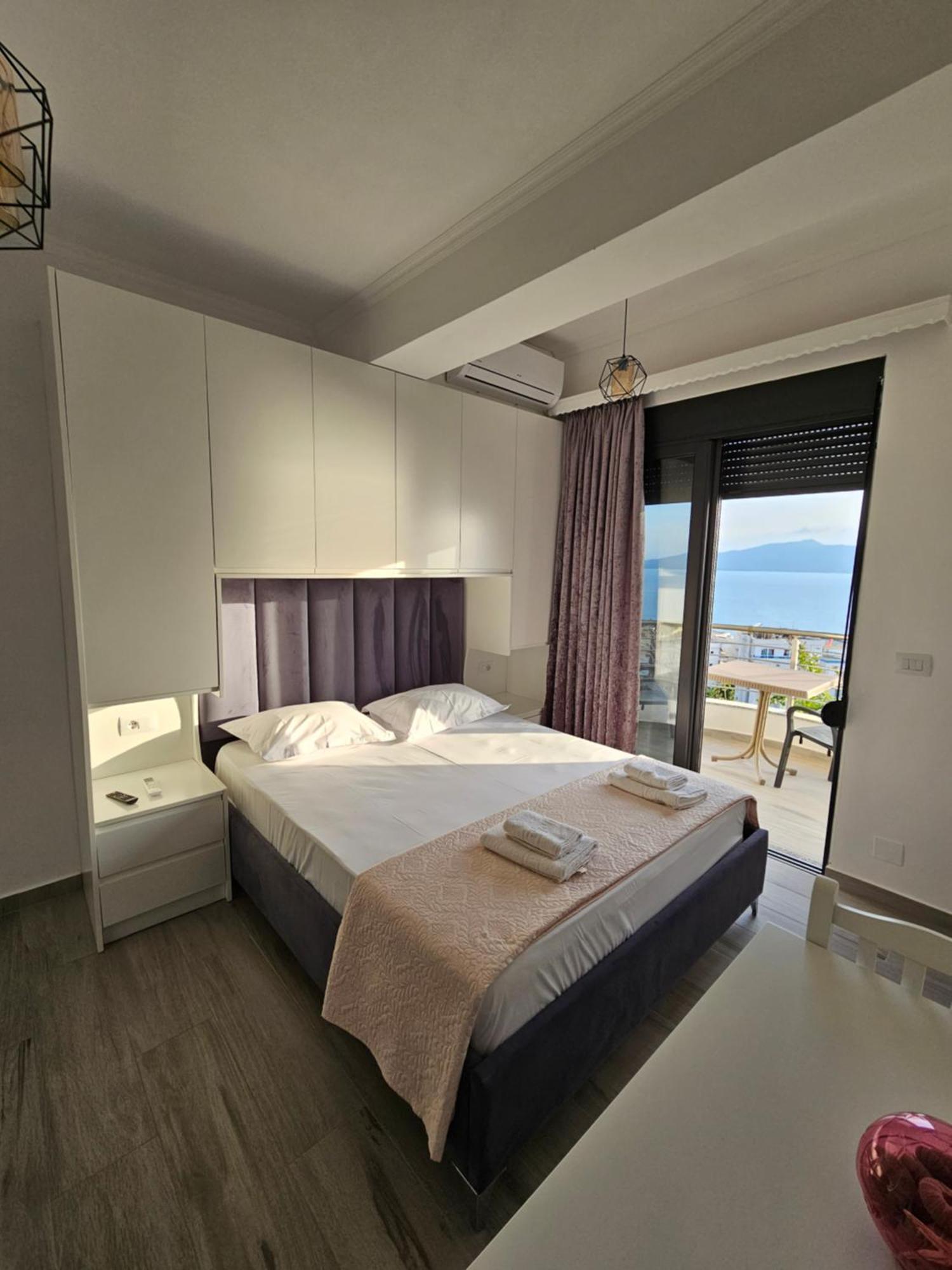 Nora'S Guesthouse Sarandë Buitenkant foto